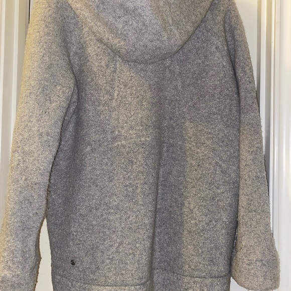 Lululemon Sherpa Full Zip - Picture 3 of 5